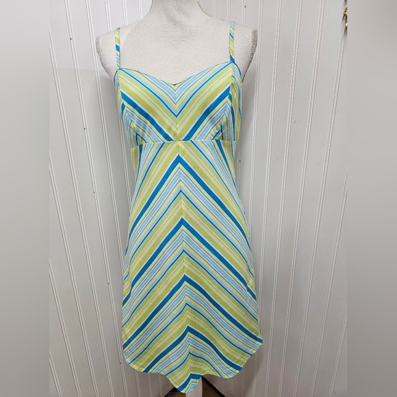 Dresses & Skirts - Striped Sleeveless Sundress Reversible M